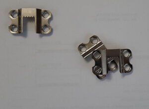 Металеві кріплення для стендів